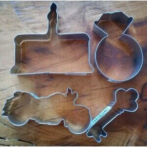 Metal Cookie Cutters Set Of 4 Baking Kitchen Resin Crafting Motorcycle Ring NEW